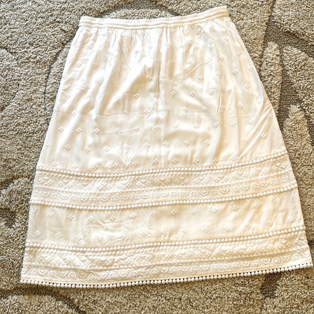 J.Jill Embroidered Pull-on Woven Skirt - Picture 2 of 6